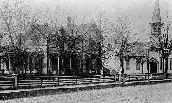 4512.jpg (84889 bytes)